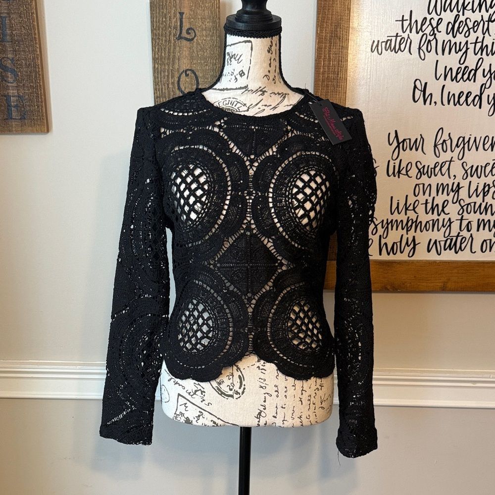 Hot Miami Styles Black Crochet Lace Blouse